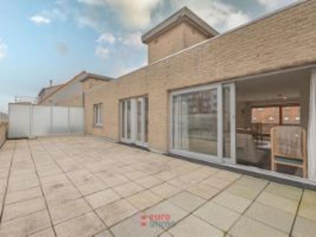 Subliem gelegen appartement met gigantische terrassen!