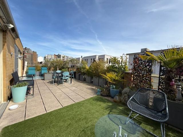 Subliem penthouse vlakbij zee met 2 riante zonneterrassen