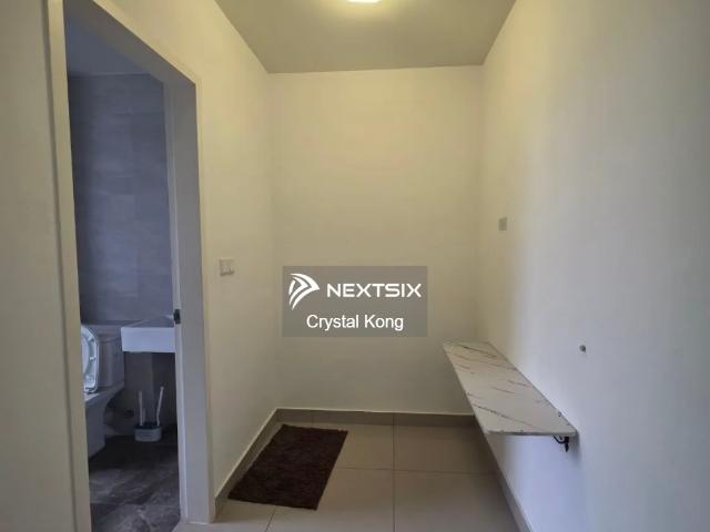 Subsales Brand New, Unblock View, Facing Garden, Low Downpayment