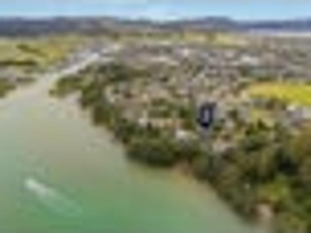 Substantial Whitianga harbourfront home