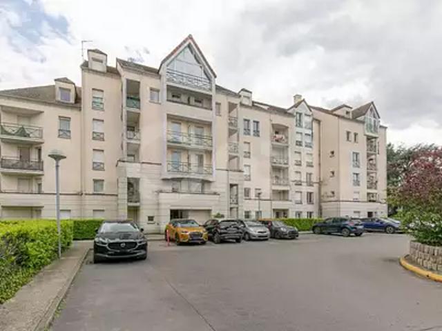 Sucy en Brie 94370 Achat / Vente appartement 3 pièces t3 cave balcon