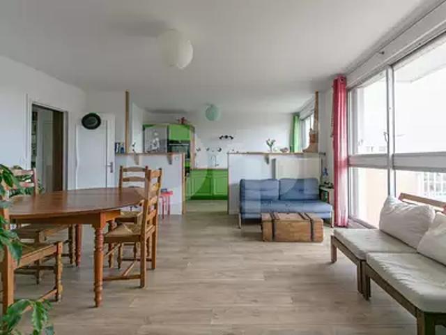 Sucy en Brie 94370 Achat / Vente appartement 3 pièces t3 cave balcon