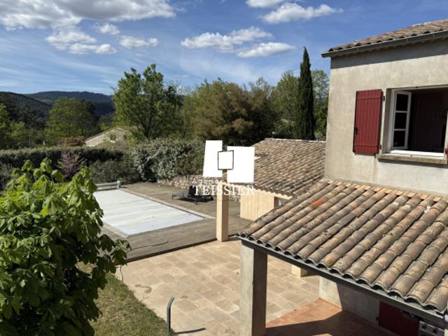 Sud Ardèche: 07230 Payzac Maison au calme avec vue & piscine