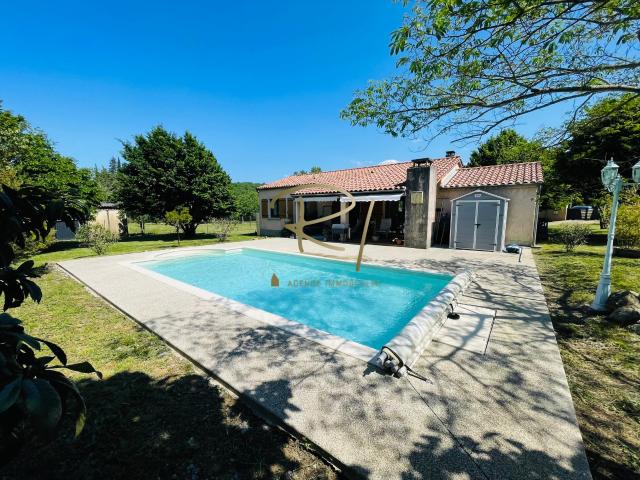 SUD ARDECHE VILLA AVEC PISCINE