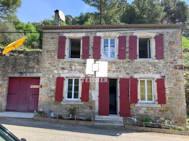 Sud Ardèche, secteur Lablachère 07230: Charmante maison en