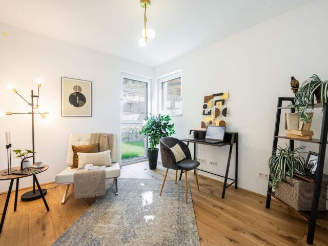 Süd West Gartenwohnung mit großer Terrasse | privater Seezugang | sofort bezugsfertig