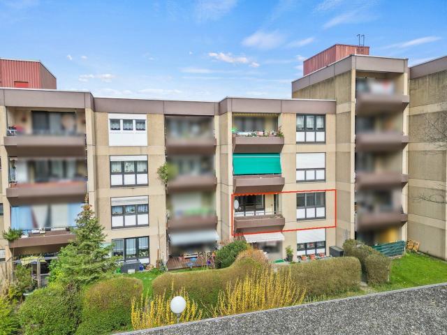 Südbalkon Aufzug Stellplatz: Bezugsfreie 4 Zimmer Wohnung in Konstanz
