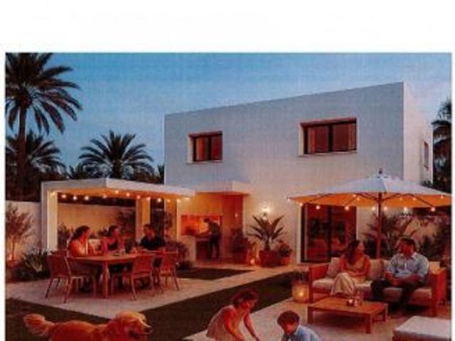 Suelo urbano 600 m² con servicios