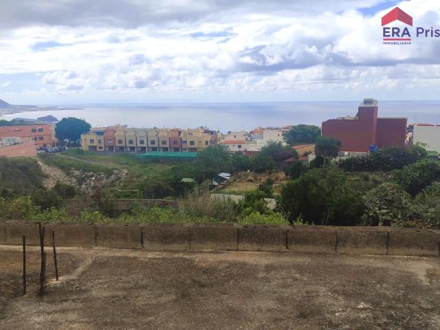 SUELO URBANO CON LICENCIA DE OBRA EN ICOD DE LOS VINOS
