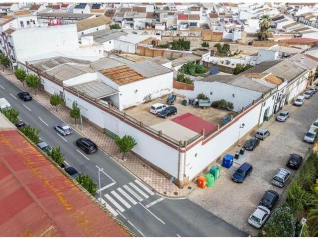 SUELO URBANO EN EL CENTRO DE BOLLULLOS!