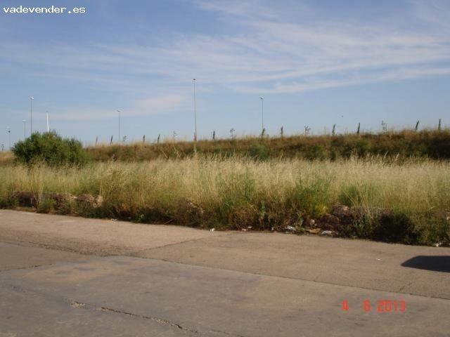 Suelo urbanizable de 1.790 m2 en Alcasser