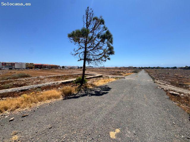 Suelo urbanizable de 1.866 m2 en Sardina del Sur — uso residencial