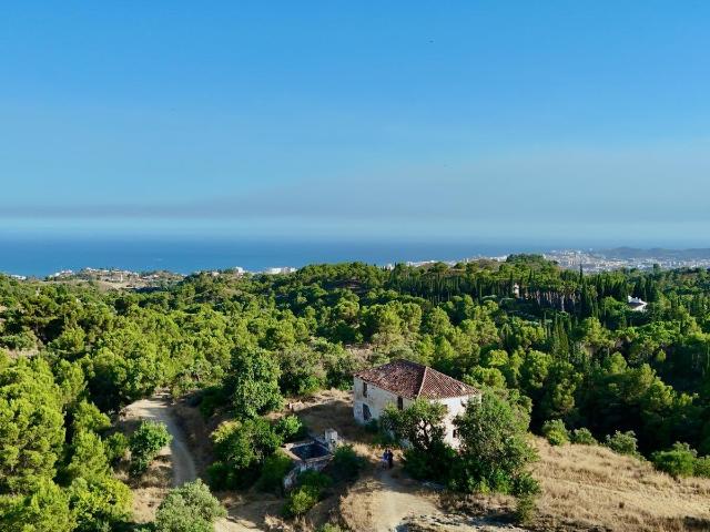 Suelo urbanizable en Mijas con planeamiento aprobado para 147 viviendas y vistas al mar