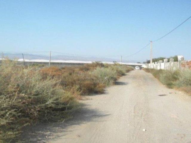 Suelo en venta en Almeria