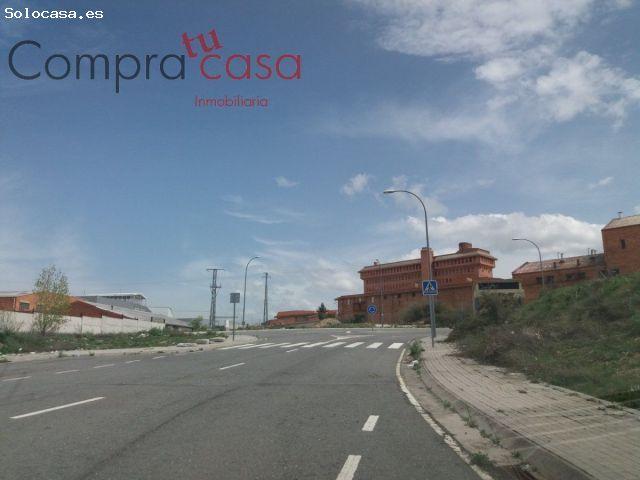 SUELO INDUSTRIAL A LA VENTA