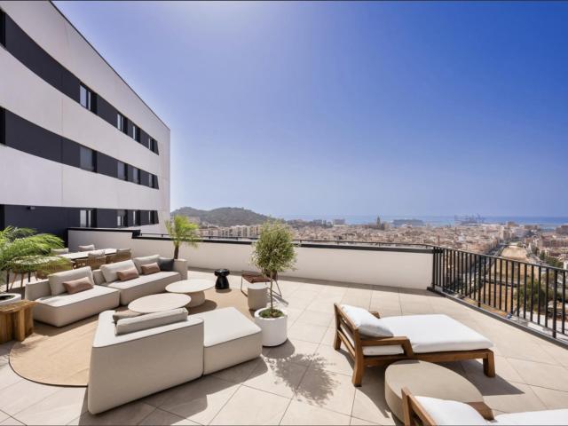 ¿Sueñas con vivir en Málaga? ¡Ahora tienes la oportunidad de. 270m² Málaga
