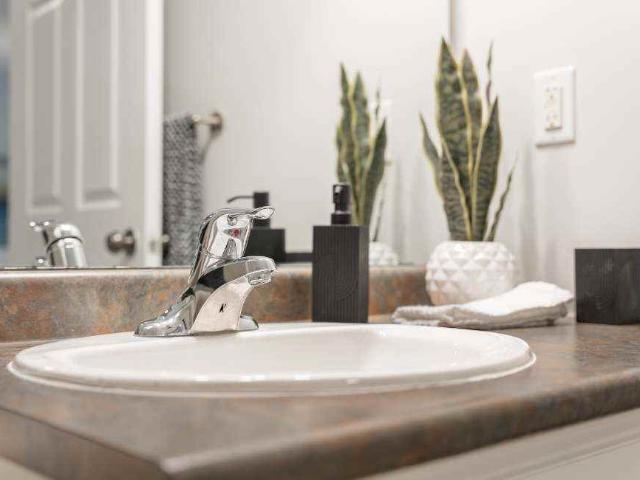 Sugarcreek Village 2 Bedroom Apartment for Rent at 405 Sugarcreek Trail, London, ON N6H 0C7 West London