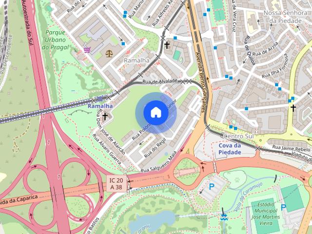 Suite completa com varanda Transportes WIFI Centro Almada