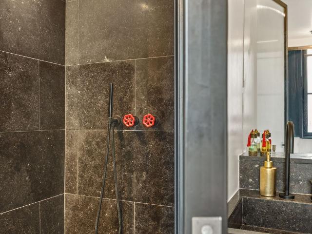 Suite des Haudriettes: Charm in the Heart of the Marais, Paris Amsterdam Apartments for Rent