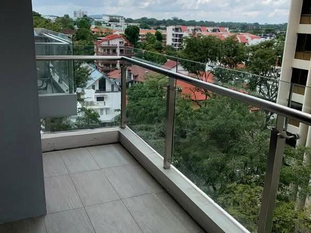 Suites @ Newton D11, Apartment
