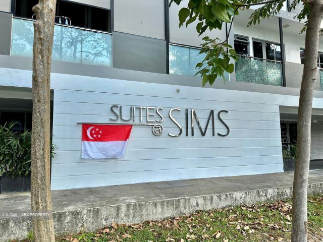 Suites @ Sims D14, Apartment