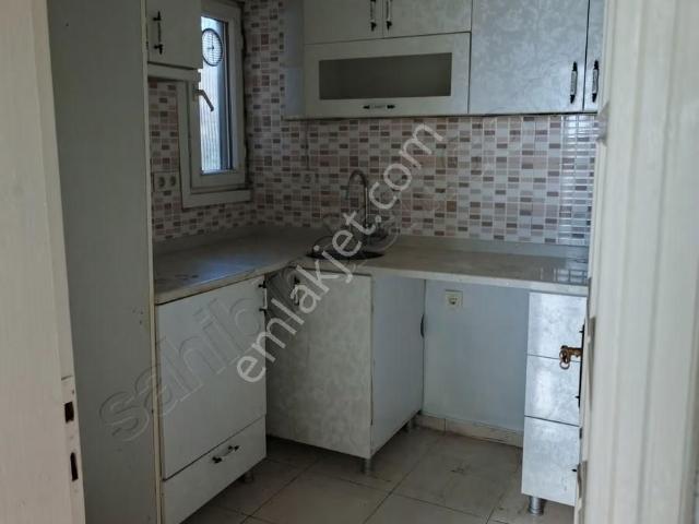 Sultanbeyli Turgut Reis Mahallesi'nde 2+1 Kiralık Daire