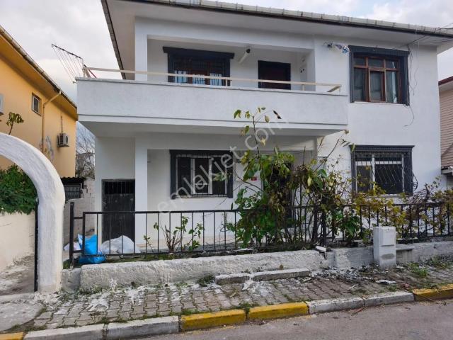 Sultanbeyli Turgutreis Mah Satılık İki Katlı 2+1 Müstakil Bina