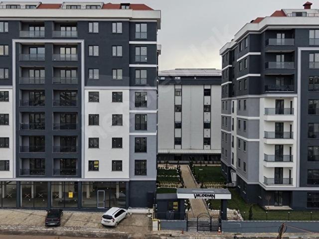 SULTANBEYLİ VALİDEHAN SİTESİN'DE GENİŞ 3+1 ARA KAT ZA333