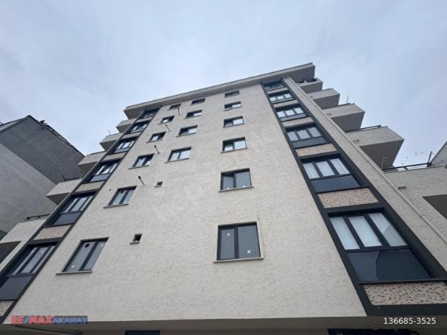 SULTANBEYLİ VİAPORT AVM YE KOMŞU SATILIK 2+1 DAİRE