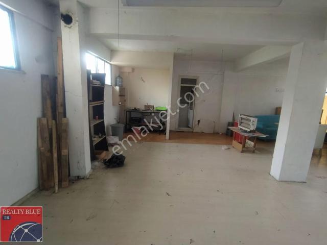 Sultanbeyli Abdurrahman Gazi Mahallesinde 80 M2 Kiralık Dükkan