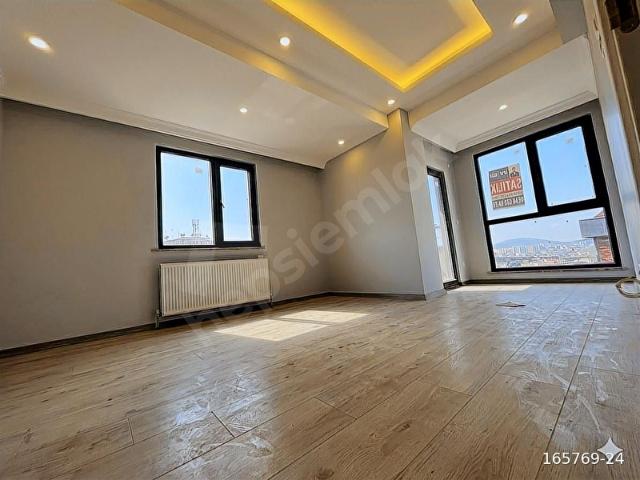 SULTANBEYLİ ABDURRAHMANGAZİ MAH.SATILIK 5+1 ÜST DUBLEX DAİRE