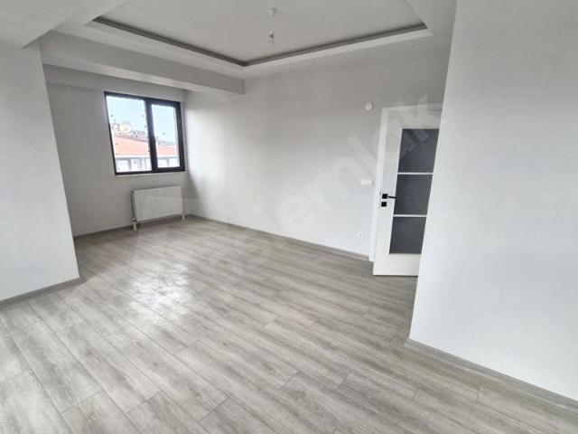 SULTANBEYLİ ADİL MAH. GÜZEL KONUMDA 3+1 SATILIK DUBLEKS DAİRE