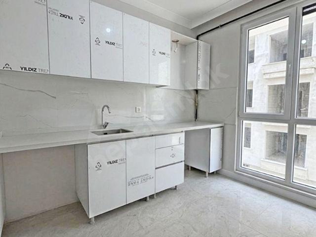 SULTANBEYLİ ADİL MAH'DE 3+1 YÜKSEK GİRİŞ GENİŞ DAİRE !
