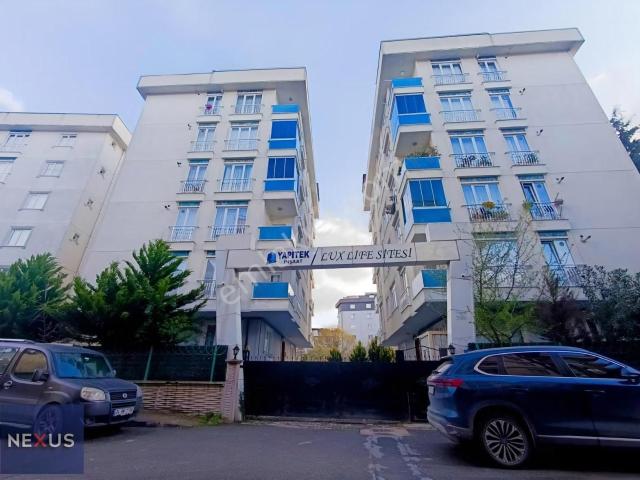 Sultanbeyli Adil Mah.butik Sitede Satılık 3+1 Geniş Arakat Daire