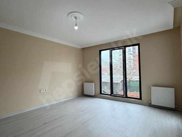SULTANBEYLİBATTALGAZİ MAH. SIFIR BİNADA SATILIK ARA KAT2+1 DAİRE