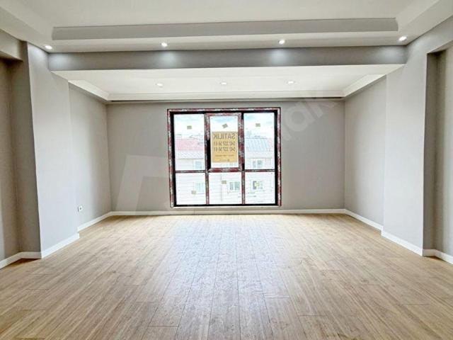 SULTANBEYLİ BOSNA BULVARI'NDA EBEVEYN BANYO'LU 3+1 DAİRE !