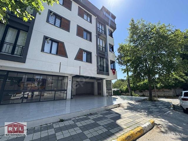 SULTANBEYLİ FATİH MH CADDE ÜZERİ KİRALIK İSKANLI DÜKKAN