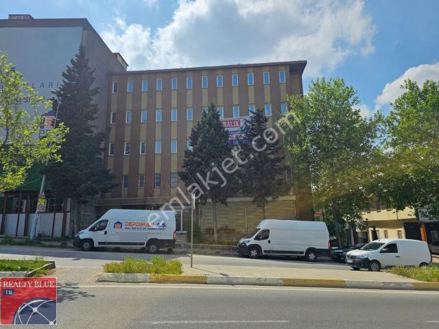 Sultanbeyli Fatih Bulvarında Kdv Avantajlı Kiralık 3800 M2 Depo