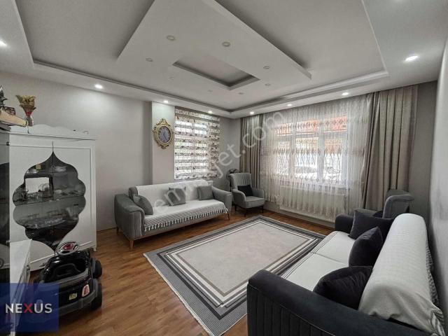 Sultanbeyli Mecdiye Mah Satlık 3+1 Giriş Daire Arsa Pay 35 Metre