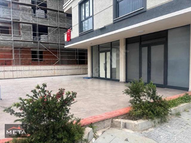 Sultanbeyli Mehmet Akif Ersoy Mahallesi'nde kiralık dükkan