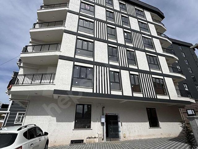 SULTANBEYLİ MEHMETAKİF MAH SATLIK 2+1 DAİRE