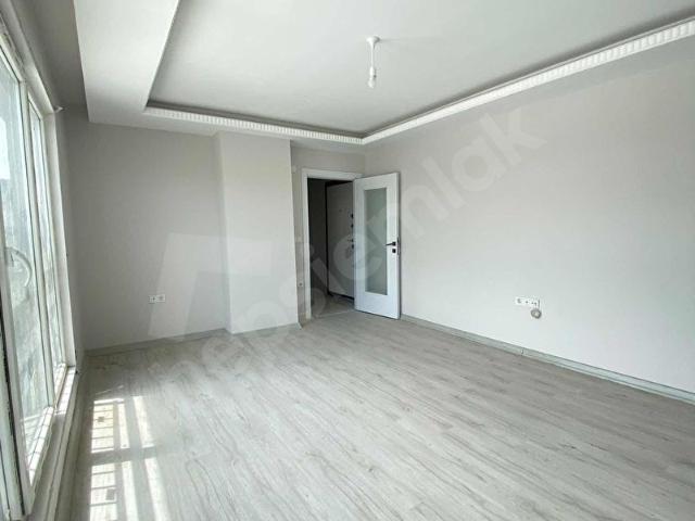 SULTANBEYLİ MERKEZ DUBLEX