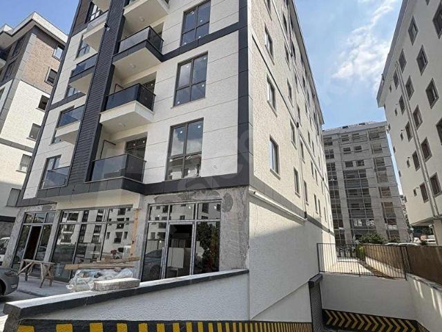 SULTANBEYLİ MERKEZ METROYA YÜRÜME MESAFESİNDE 3+1 DAİRE