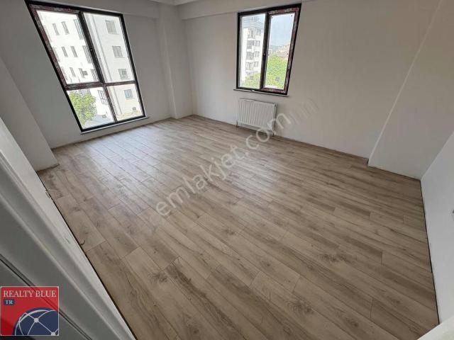 Sultanbeyli Merkez Satılık 3+1 Daire metoraya Yürüme Mesafesi