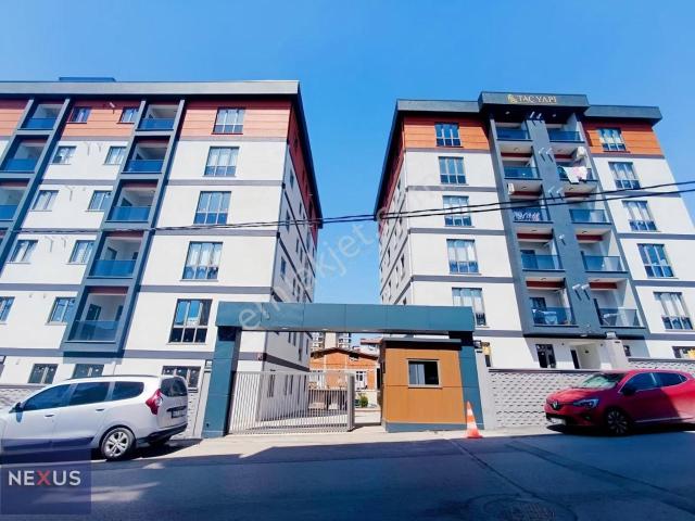 Sultanbeyli Merkeze & Metroya Yakın Site İçinde Satılık 2+1daire