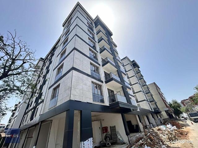 SULTANBEYLİ METROYA YÜRÜME MESAFESİ SİTE İÇİ 2+1 SATILIK DAİRE