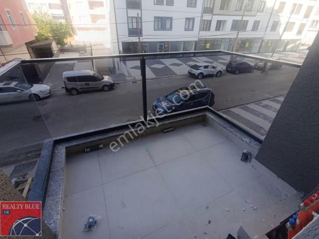 Sultanbeyli Metroya Yürüme Mesafesinde 2+1 Satılık Daire