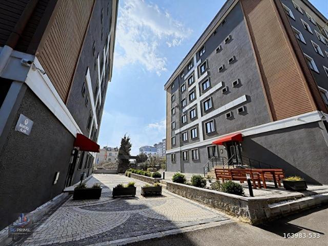 SULTANBEYLİ NECİP FAZIL MAH. SİTE İÇERİSİNDE SATILIK DAİRE
