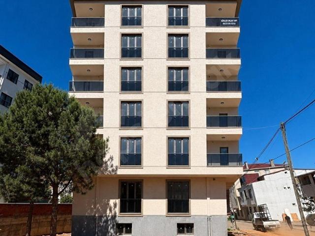 SULTANBEYLİ NECİP FAZIL MAHALLESİ'NDE SATILIK 2+1 DAİRE