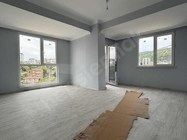 SULTANBEYLİ NECİPFAZIL MAHALLESİ 2+1 SATILIK DAİRE